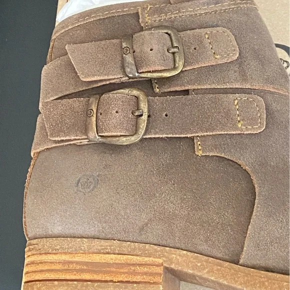 NEW Born Distressed Taupe Leather Ankle Booties Boots Brown Tan Women’s 8 M NIB - Picture 9 of 13